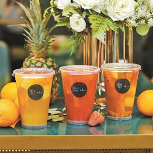 大品牌水果茶加盟哪个好？梨山口味正宗定位